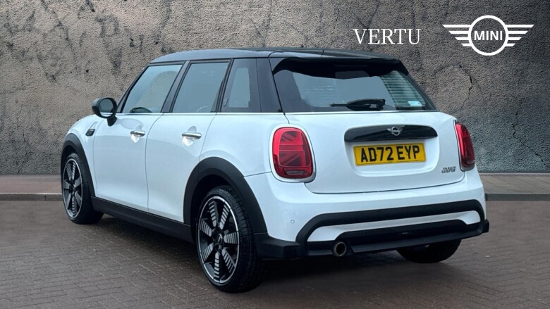 MINI Hatchback 1.5 Cooper Exclusive 5dr Auto Petrol Hatchback